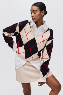 H&M - Women Beige Knitted Mini Skirt