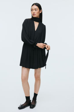 H&M - Women Black Bow-Detail Dress