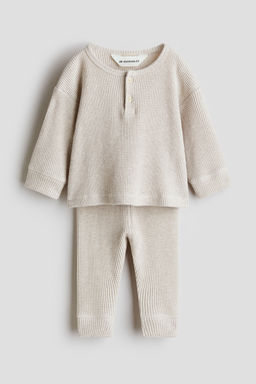 H&M - Boys Beige 2-Piece Waffled Cotton Set