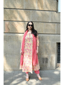 KAHVA - Yellow Floral Kurta with Pant and Dupatta (Set of 3)