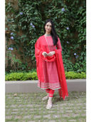 Red color option, Sold out, Currently selected