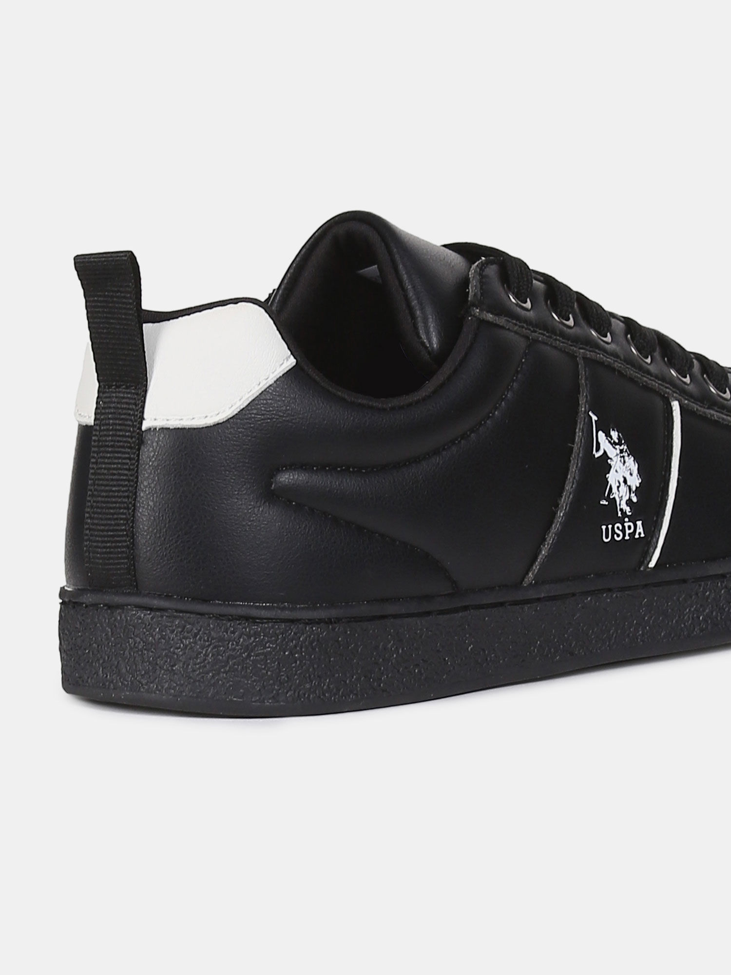 uspa sneakers