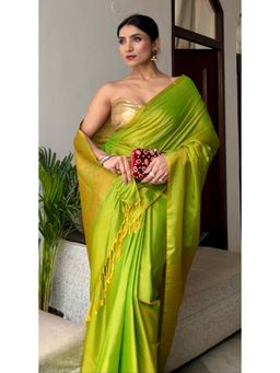 Swtantra - Green Solid Woven Silk Saree with Unstitched Blouse