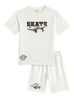 CAVIO - Boys White Printed T- Shirt with Shorts (Set of 2)