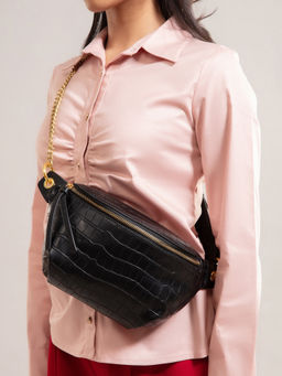 Twenty Dresses by Nykaa Fashion - Black Capturing Art Waist Bag