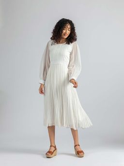 Torsha - White Serene Flared Dress
