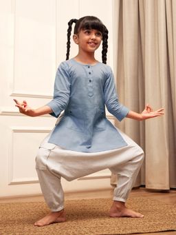 Vastramay - Girls Aqua Cotton Kurta with Harem Pant