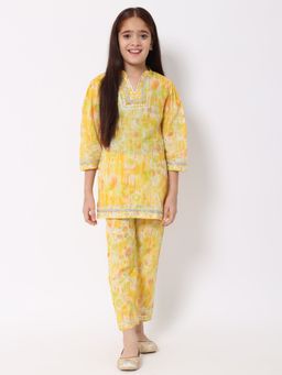 Readiprint - Straight Style Cotton Fabric Yellow Kurta and Pant (Set of 2)