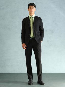 Arrow - Men Black Solid Two Piece Suit