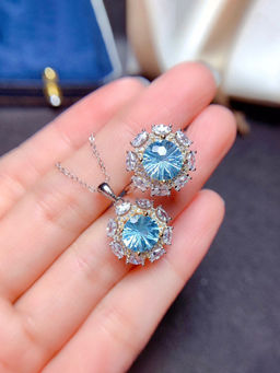 Designs & You - Floral Blue Silver Plated Cubic Zirconia Studded Jewellery