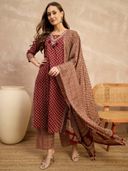 Maroon color option, Currently selected