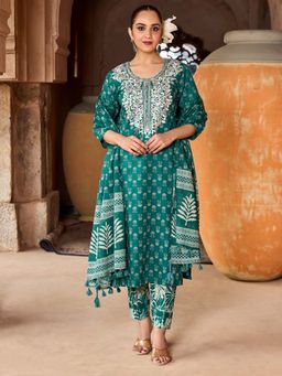 Women Plus - Green Floral Pure Cotton Kurta with Pant and Dupatta