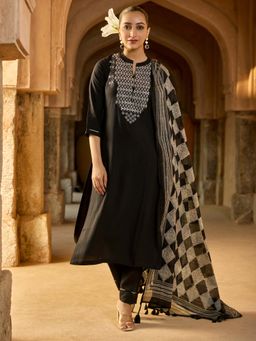 Women Plus - Black Embroidered Viscose Rayon Kurta with Pant and Dupatta