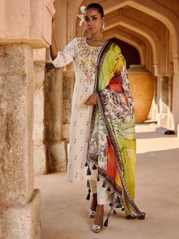 Women Plus - White Floral Cotton Flex Kurta with Pant and Dupatta