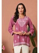 Pink color option, Currently selected