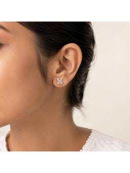 RUHA JEWELS - Lustre Frame Baguette Studs