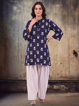 Jaipur Kurti - Women Straight Printed Pure Cotton Navy Blue Kurta with Farshi Pant