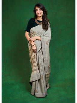 Banka Silk - Aashraya Grey Horizontal Stripes Saree without Blouse