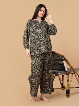 The Mom Store - Green Floral Regular Fit Kurta and Pant