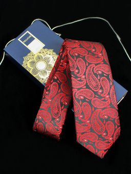 PELUCHE - Noteworthy Necktie for Men