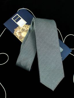 PELUCHE - Aristocratic Necktie for Men