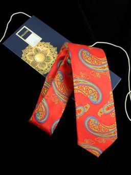 PELUCHE - The Royal Red Necktie for Men