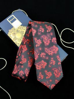 PELUCHE - The Black Allure Necktie for Men
