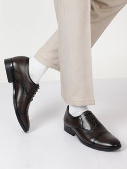 Teakwood - Men Brown Solid Leather Lace-Up Formal Oxfords