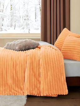 the White Moss - Winter Linea Double Bed Quilt Orange (King)