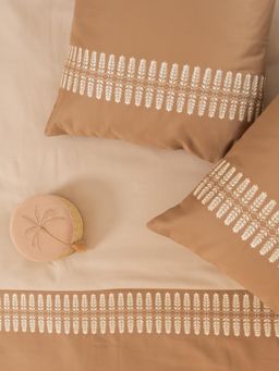 Sadyaska - Hazel Beige Oats Beige Elise Cotton Embroidered Duvet Cover (Super King)