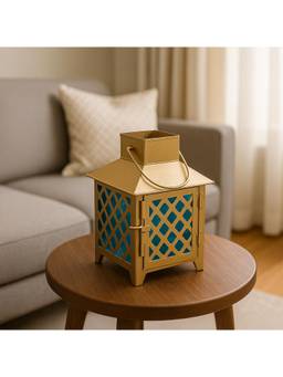 Voncasa - Gold-Toned & Blue Cut Work Candle Holder
