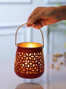 Voncasa - Gold Toned Hanging Tea Lite Holder Set Of 2 (Pack of 2)