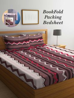 ARRABI - Brown Geometric Cotton Blend Book Fold Bedsheet With 2 Pillow Covers (King)