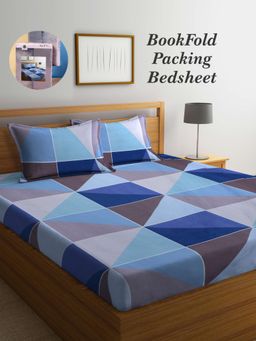 ARRABI - Blue Geometric Cotton Blend Book Fold Bedsheet With 2 Pillow Covers (King)