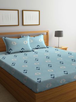 ARRABI - Blue Graphic Cotton Blend Bedsheet With 2 Pillow Covers (King)