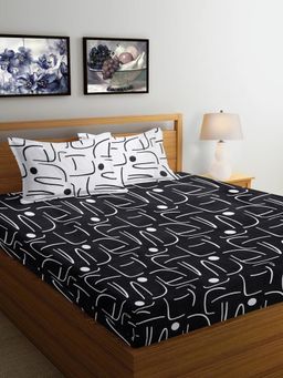ARRABI - Black Geometric Cotton Blend Super Bedsheet With 2 Pillow Covers (Super King)