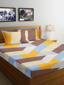 ARRABI - Multi Geometric Cotton Blend Bedsheet With 2 Pillow Covers (King)