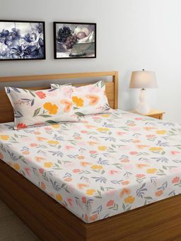 ARRABI - Cream Floral Cotton Blend Bedsheet With 2 Pillow Covers (King)