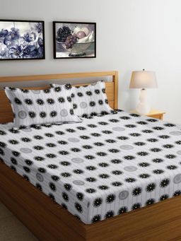 ARRABI - Floral Cotton Blend Super Bedsheet With 2 Pillow Covers (Super King)