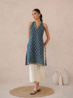 GOODHAND - Women Indigo V-Neck Sleeveless Kurta