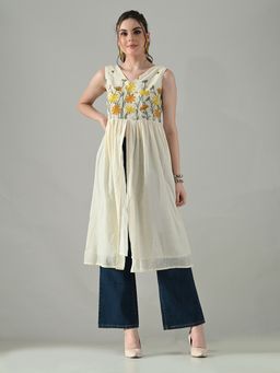 MYSHKA - Women Off White Cotton V-Neck Embroidered Kurta