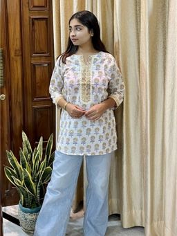 GOODHAND - Women White Round Neck Three Fourth Sleeves Kurti