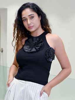 Odette - Black Cotton Rib Solid Crop Top