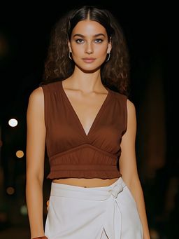 Don’t be basic - Brown Solid Crop Top