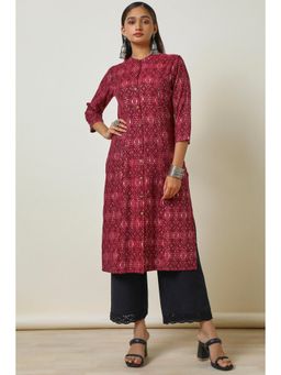 Soch - Women's Maroon Rayon Ikat Print Kurta