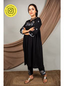 Black color option, Sold out, Currently selected