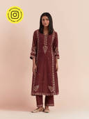 Red color option, Sold out, Currently selected