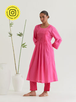 Priya Chaudhary - Pink Flared Pleated Kurta with Pant (Set of 2)