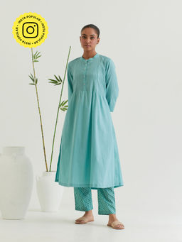 Priya Chaudhary - Sea Green Pleated Kurta and Printed Pant (Set of 2)
