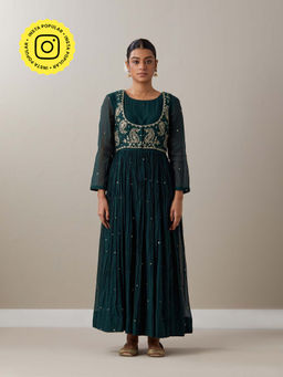 Priya Chaudhary - Green Kurtas Green Kurta with Pant and Jacket (Set of 3)